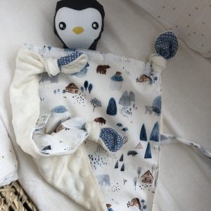 baby comforter toy pinguin cuddles